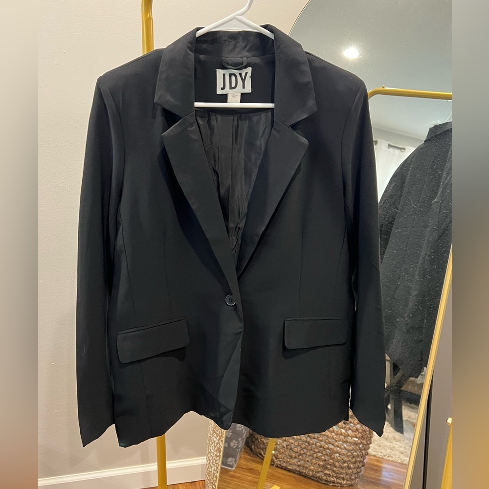 Oversized women’s black blazer - NEW, size S